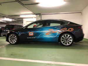 E-Fahrzeug Tesla DKV