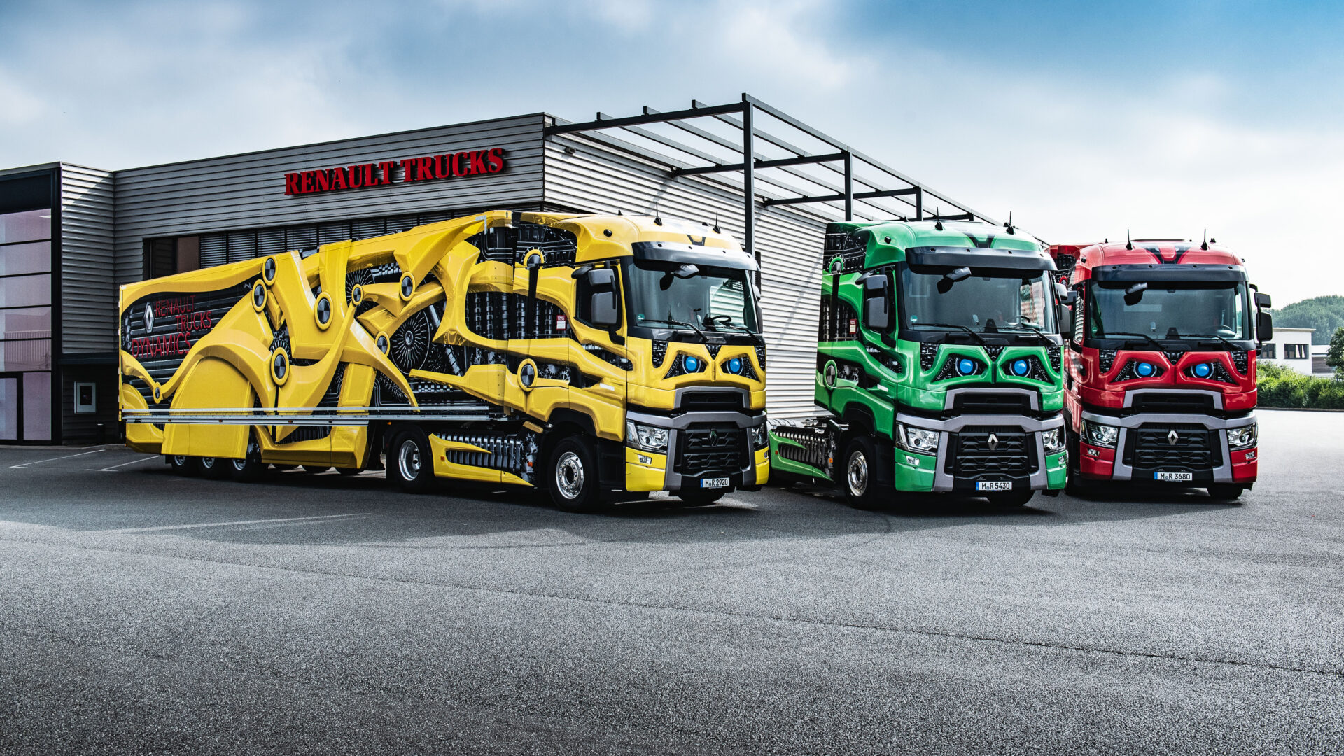 Renault-Trucks_Dynamics_Roadshow_Fahrzeuge_in_Frechen_02
