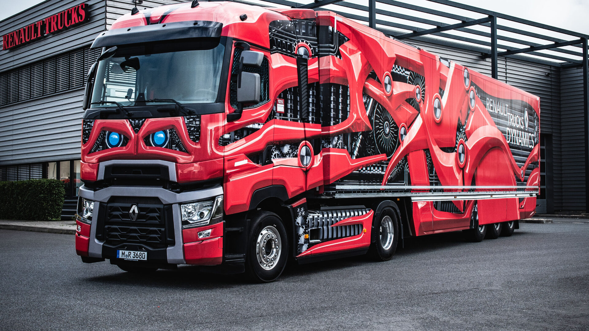 Renault-Trucks_Dynamics_Roadshow_Fahrzeuge_in_Frechen_01